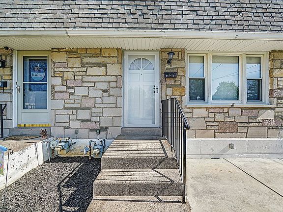 4th image of 3427 John F Kennedy Dr