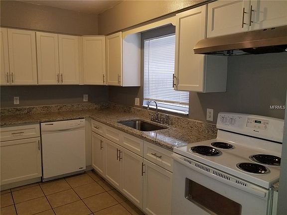 4th image of 663 W Juniata St