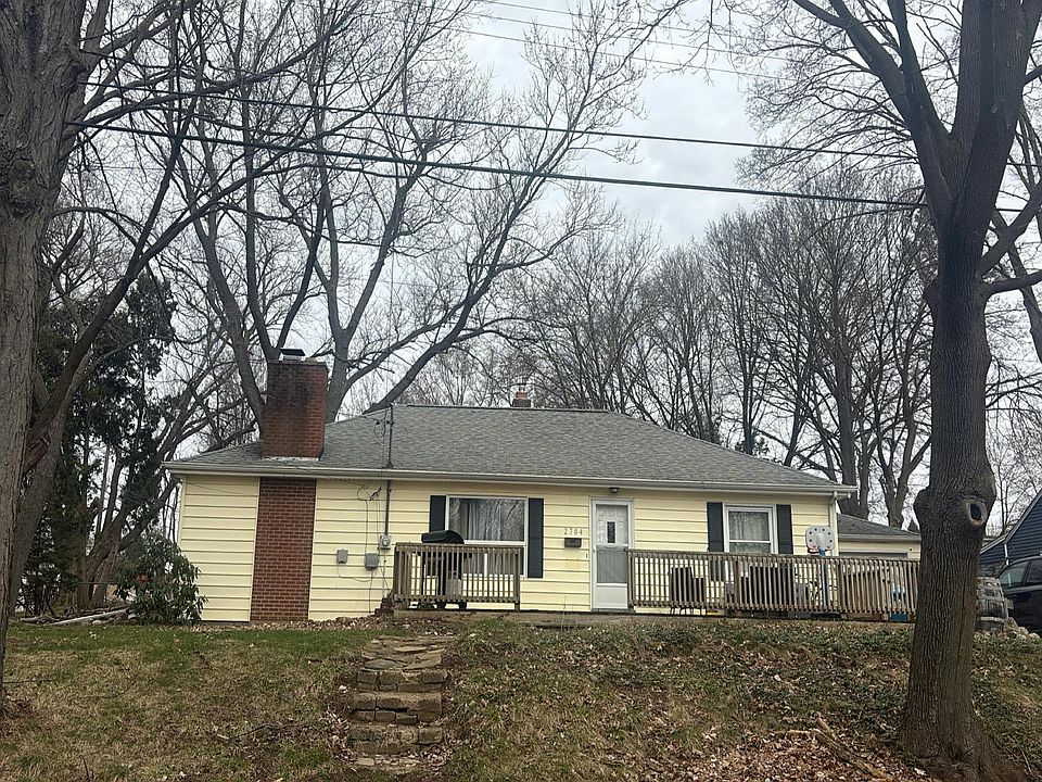 1st image of 2704 Wellington Rd