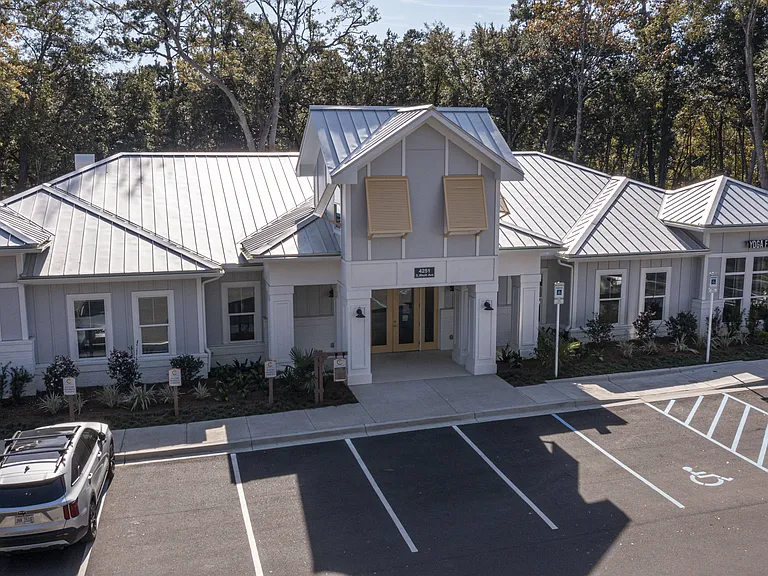 Park Circle Village Apartments — Photo 2