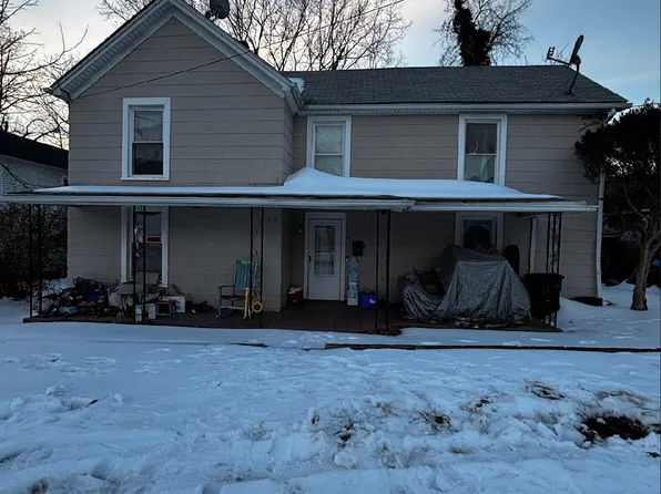 617 Rose Ave #2, Clifton Forge, VA 24422