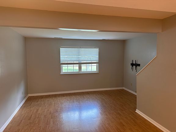 5th image of 2158 N Garland Ave APT 4