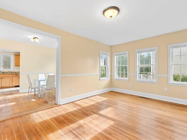 20 Tully Way, North Kingstown, RI 02852