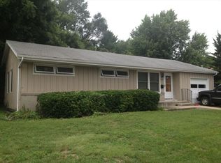 3707 W 75th St, Prairie Village, KS 66208