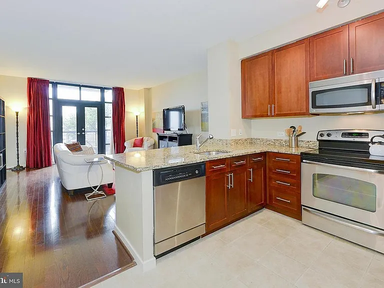 437 New York Ave NW #505 — Photo 3