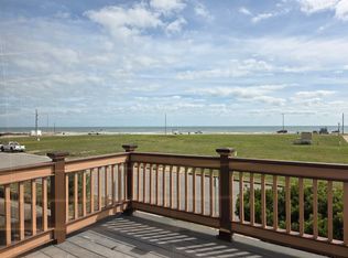1128 Avenue M 1/2, Galveston, TX 77550