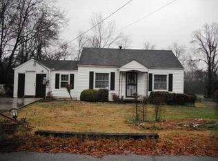 733 Henderson Dr, Chattanooga, TN 37411