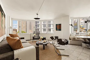 295 Greenwich Street, #8/9H