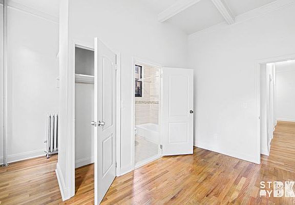 5th image of 853 Putnam Ave #1T