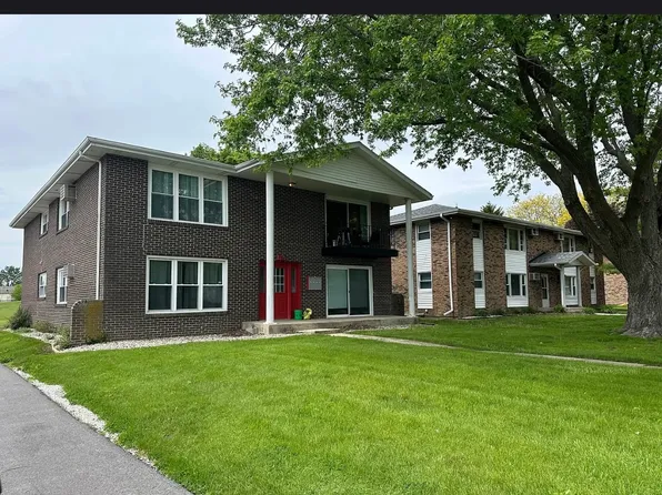 374 Lynn Dr APT 1, Manteno, IL 60950