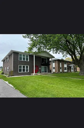 374 Lynn Dr #1 Photo 1