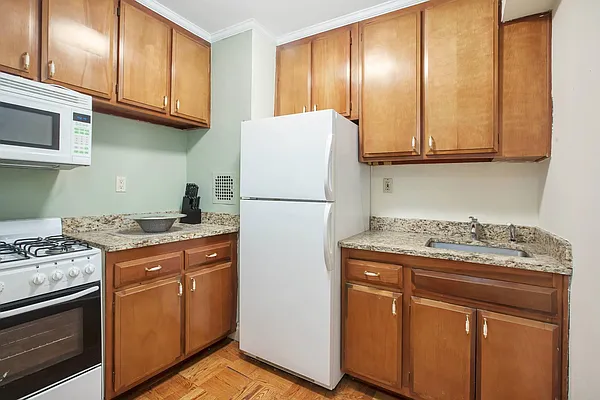 Sold by Keller Williams NYC | media 19