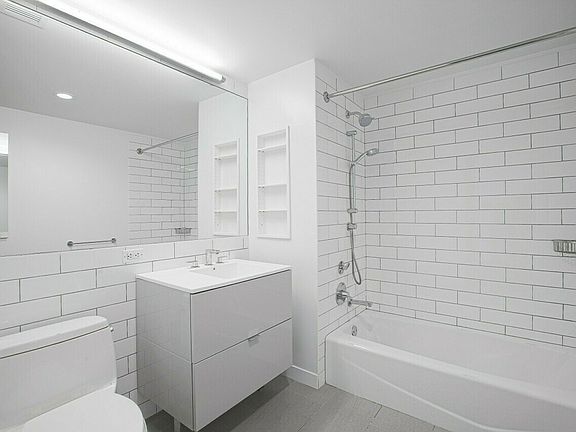 5th image of 400 W 113th St APT 318