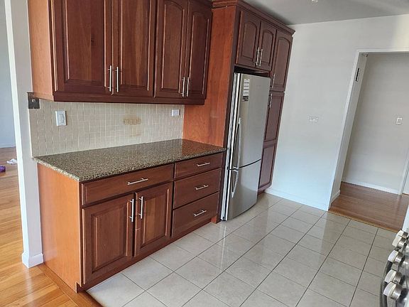 2nd image of 1 Bay Club Dr APT 15D