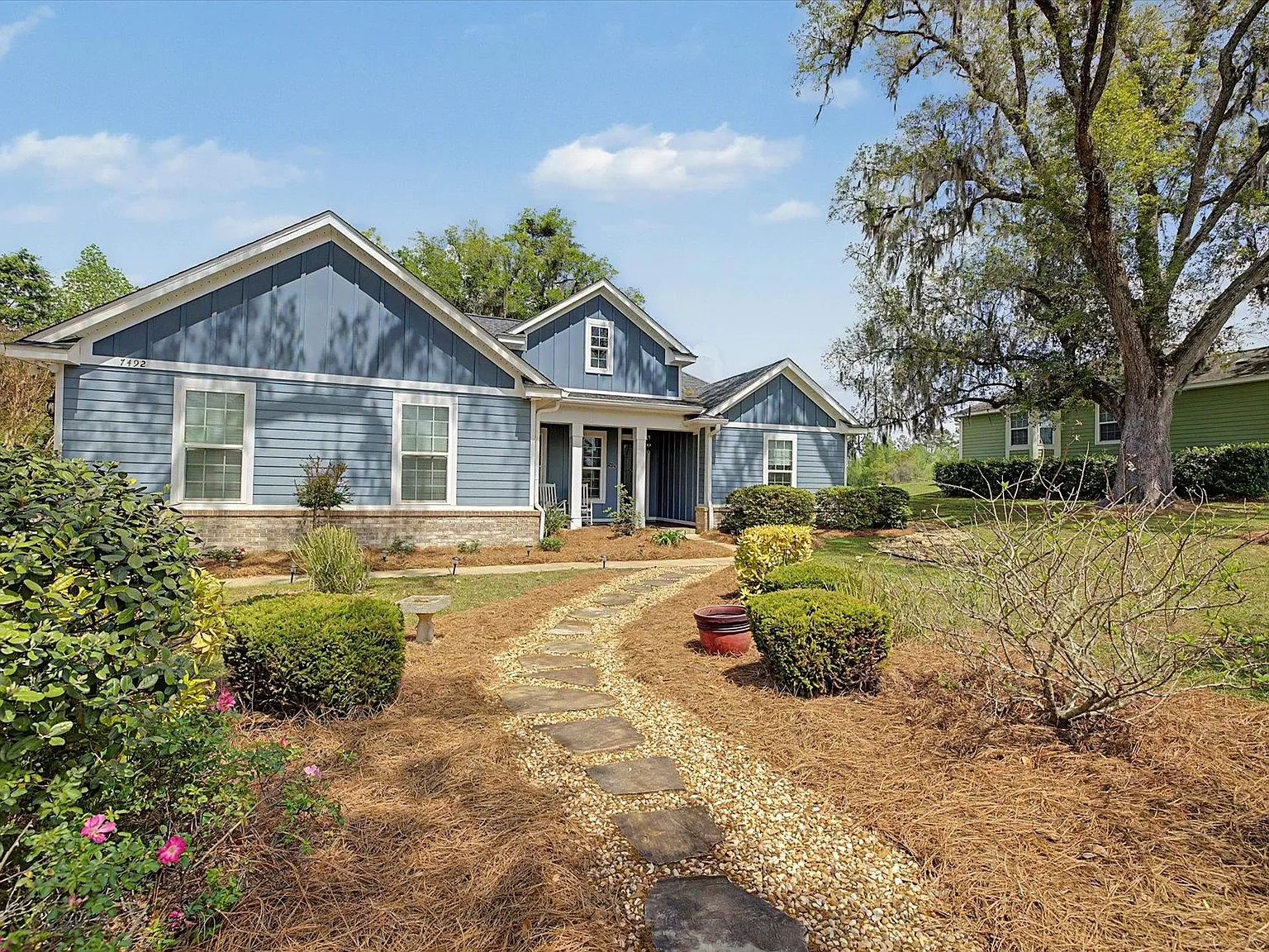 4 bed, 2371 sqft, $3,750 — Photo 4