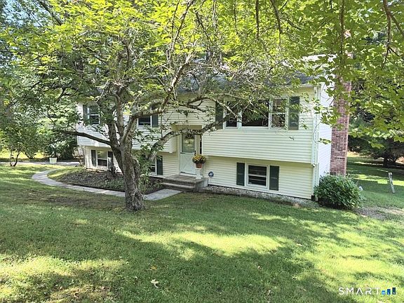 2nd image of 75 Starrs Plain Road