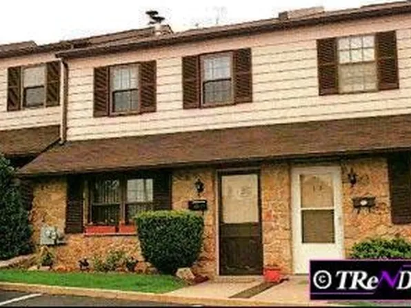 1006 N York Rd, Willow Grove, PA 19090