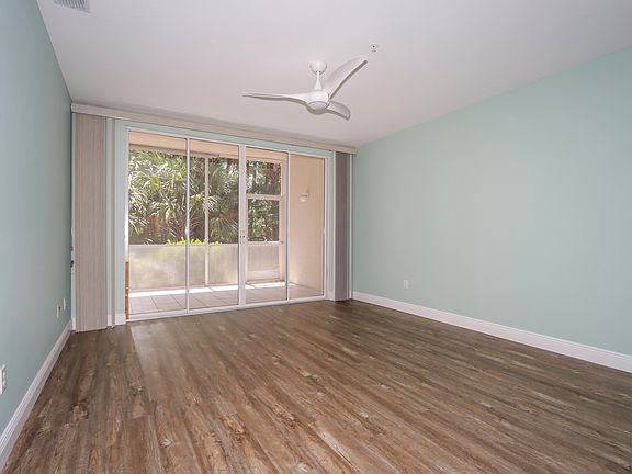 3rd image of 14801 Park Lake Dr APT 101