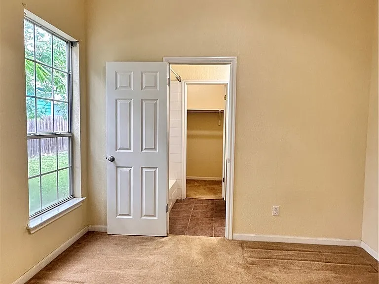 2050 Lisa Ln — Photo 14