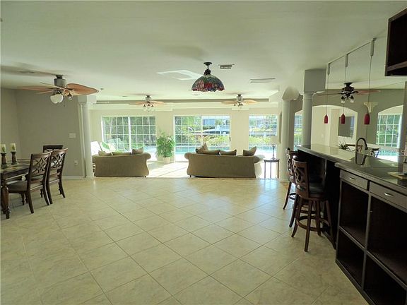 5th image of 940 Santa Brigida Ct