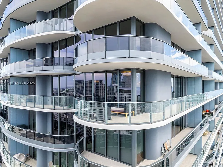 1000 Brickell Plz #Penthouse 5301 — Photo 33