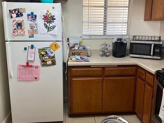 4th image of 680 Grand Ave APT 201