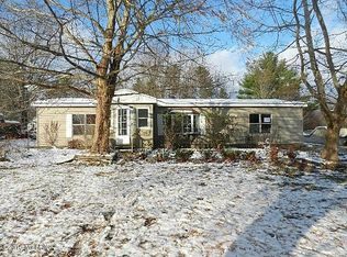 5661 Landsburg Rd, Fennville, MI 49408