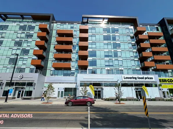 110 18a St NW #828, Calgary, AB T2N 2G9