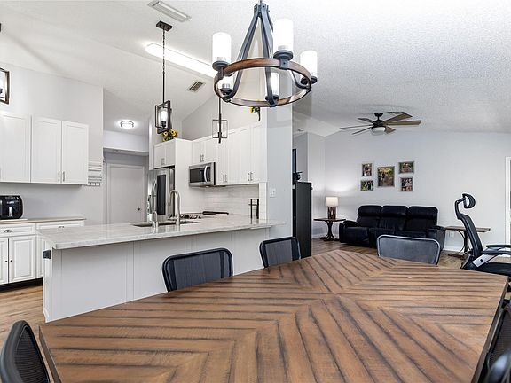 5th image of 9930 Holly Hill Drive
