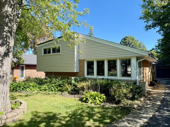 1235 Ferndale Ave, Highland Park, IL 60035