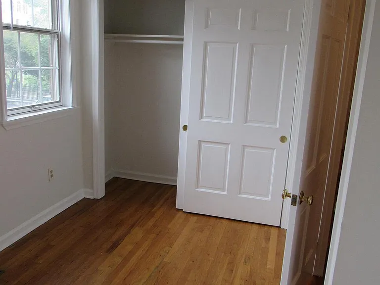419 S Quince St — Photo 11