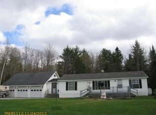 25 Main St, Palmyra, ME 04965
