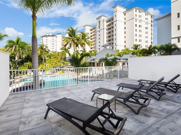 460 Launch CIR #202, NAPLES, FL 34108