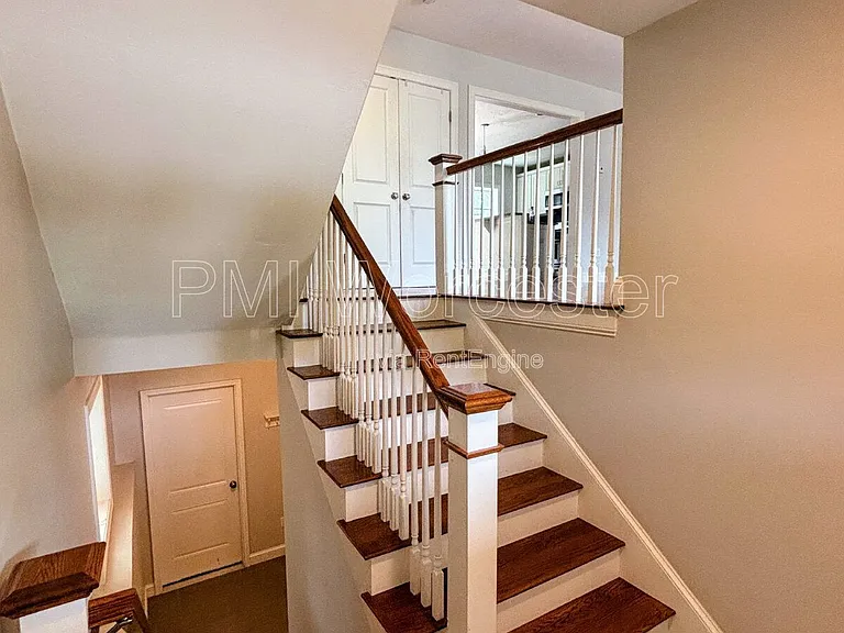47 Eustis St — Photo 2