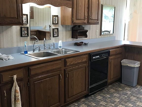 4th image of 4887 N Coomer Ln