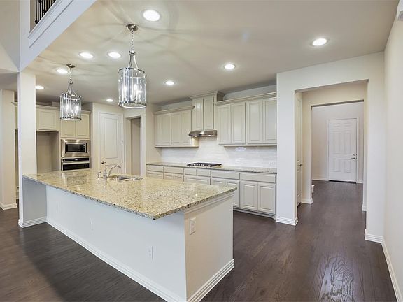 Meridian at Southgate - Joshua Interior Image 3