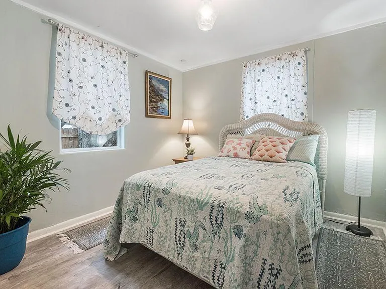 317 Ballentine St — Photo 37