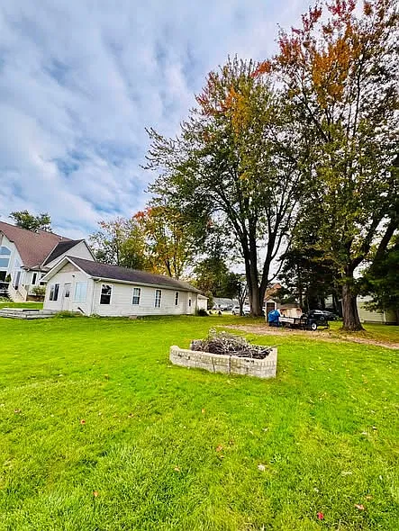 3 bed, 1.5 bath, 1000 sqft, $2,000 — Photo 3