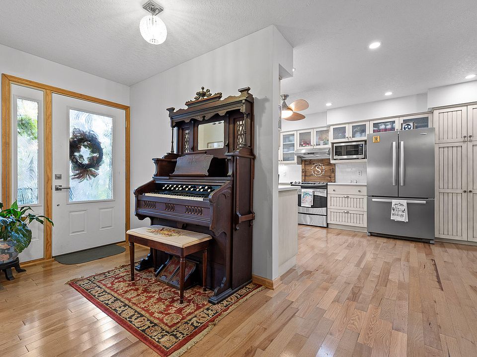 13th image of this home