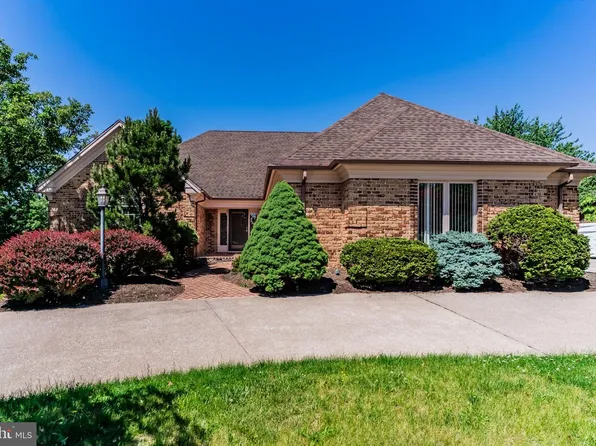 4069 W Tilden Rd, Harrisburg, PA 17112