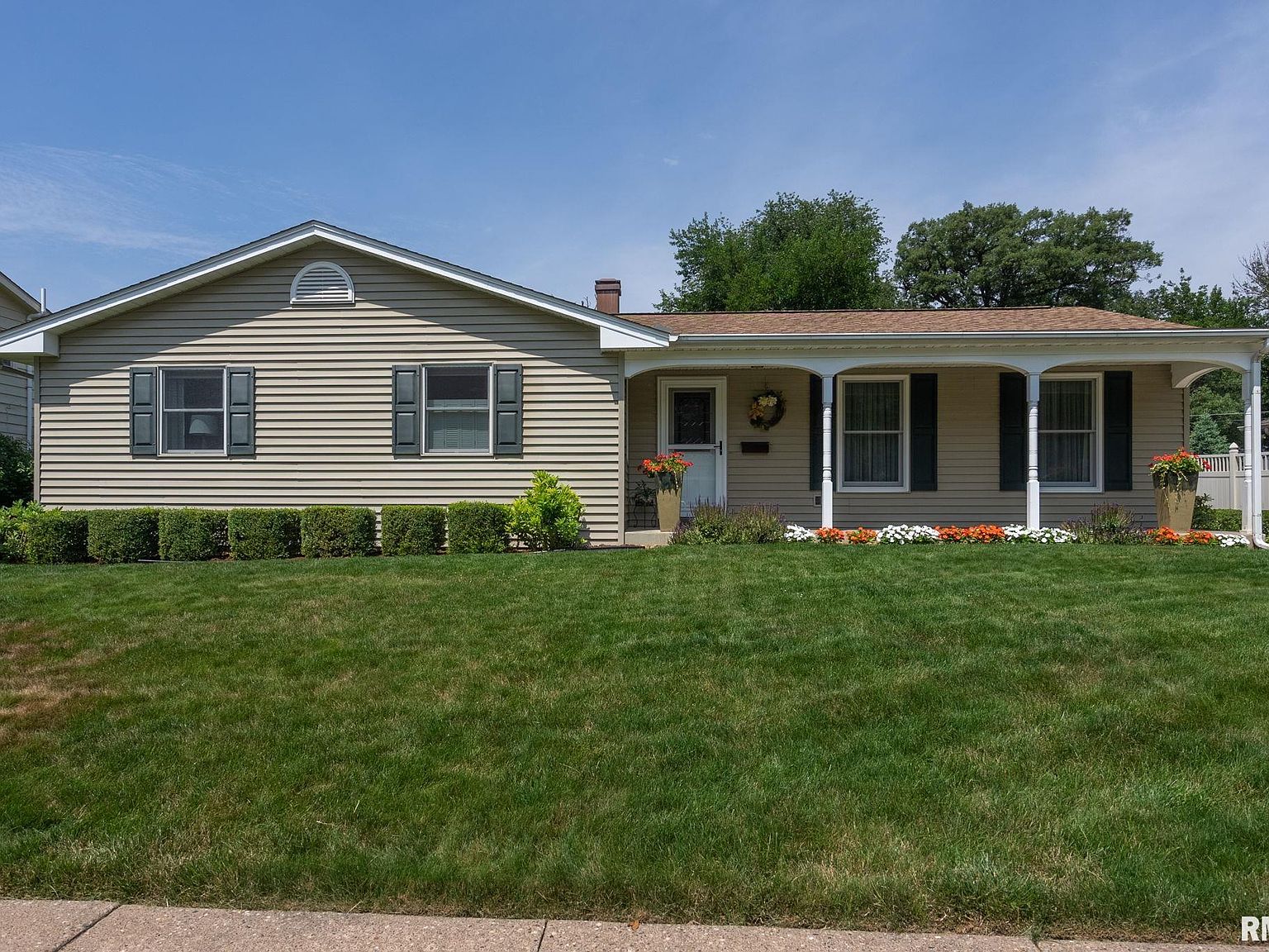 3435 50th St, Moline, IL 61265 Zillow