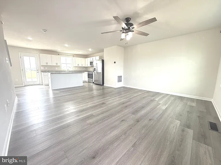 365 Otero Ln — Photo 8