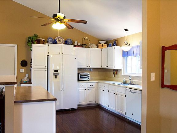 4th image of 2307 Riverwood Trails Dr