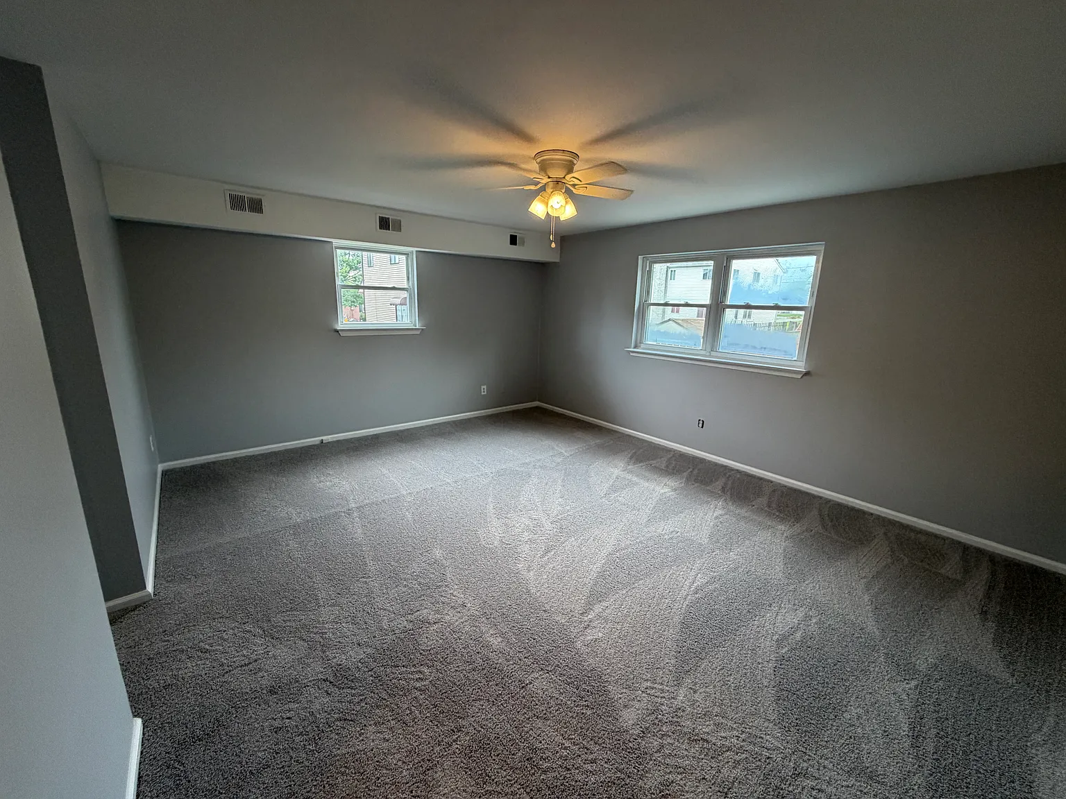 2 bed, 900 sqft, $1,700 — Photo 1