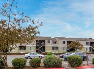 3233 NE 12th St APT 301, Renton, WA