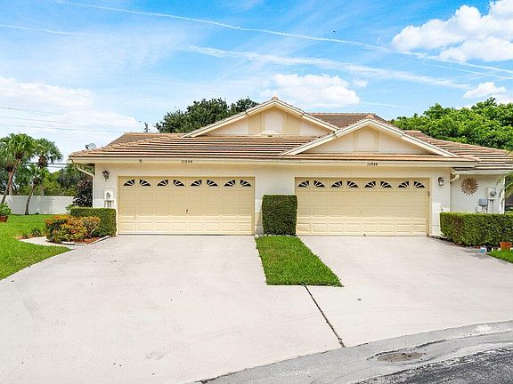 2nd image of 10844 Stafford Circle N