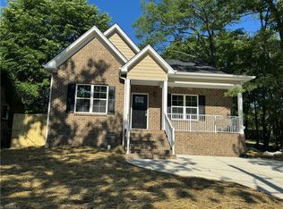 1704 Willow Rd, Greensboro, NC 27401