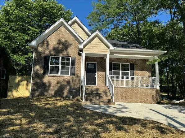 1704 Willow Rd, Greensboro, NC 27401