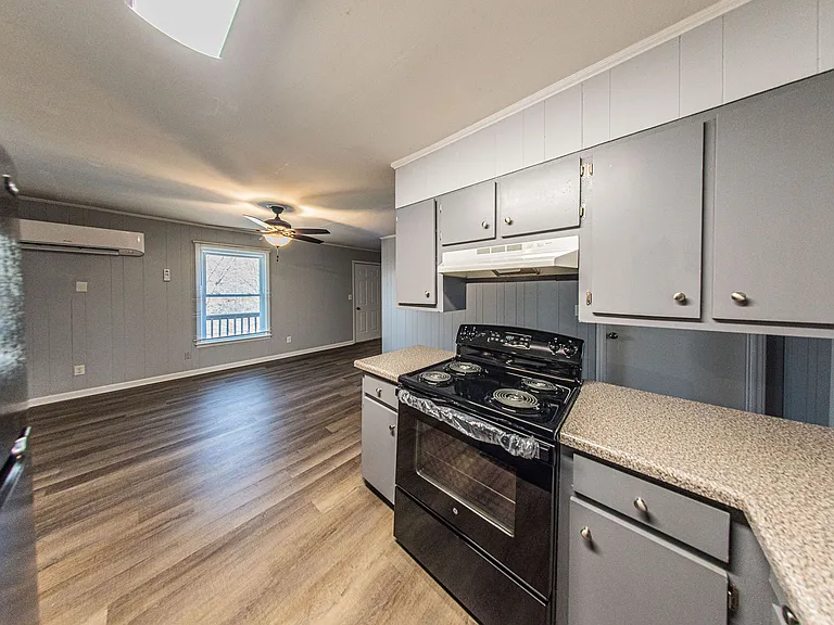 120 Lake Dr #4 — Photo 10