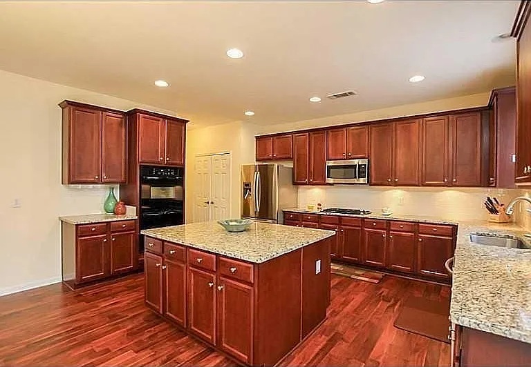 1277 Sailwind Ct — Photo 3